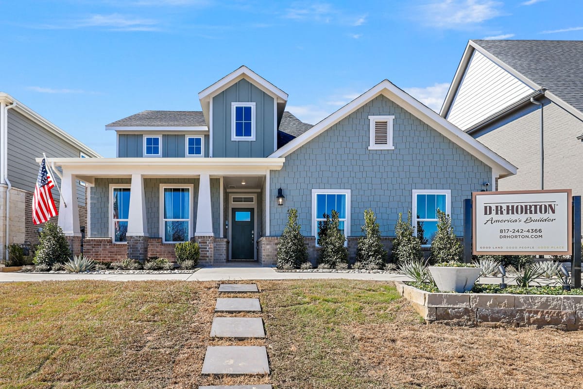 【個股觀點：D.R. Horton (DHI)】全美住宅龍頭，在降息與供給缺口的交會點上加速奔跑